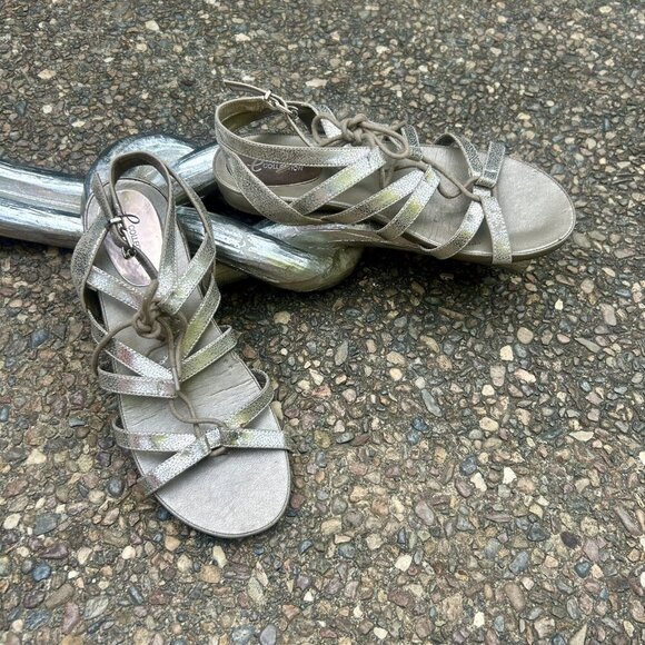 E Collection Gold Lace Up Gladiator Buckle Sandals size 8.5 - Picture 3 of 8